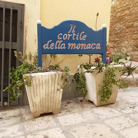 Bed & Breakfast Il Cortile Della Monaca *